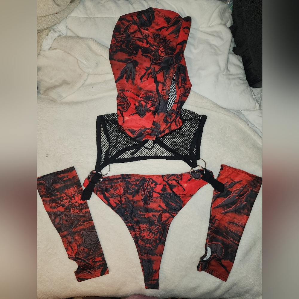 Iheart Raves Lost Lands Ravewear Set